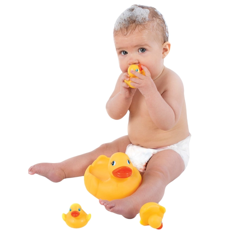 SET JUEGO DE BAÑO FAMILIA DE PATITOS PLAYGRO - 3
