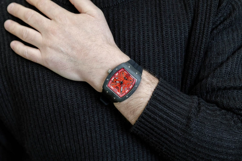 RELOJ CAT HOMBRE 14-161-21-831 BARRELL CARBON - 4