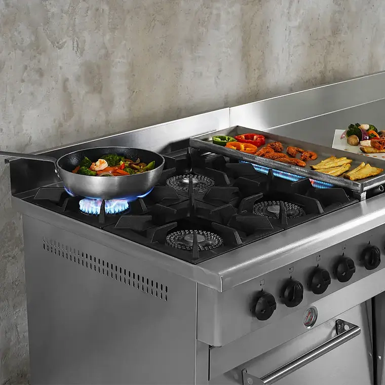 COCINA INDUSTRIAL MAIGAS 6EA50 4 QUEMADORES 1 HORNO + CHURRASQUERA - 2