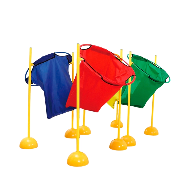 JUEGO LANZAMIENTO VALLAS CON BASES + CANASTA CON PELOTAS - 2