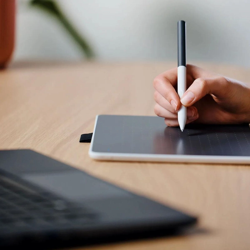 TABLETA WACOM ONE SMALL BLUETOOTH USB-C CTC4110WLW0A - 5