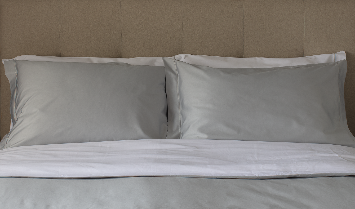 FUNDA PLUMON SK REVERSIBLE 380 HILOS 100% ALGODON BLANCO/GRIS - 2
