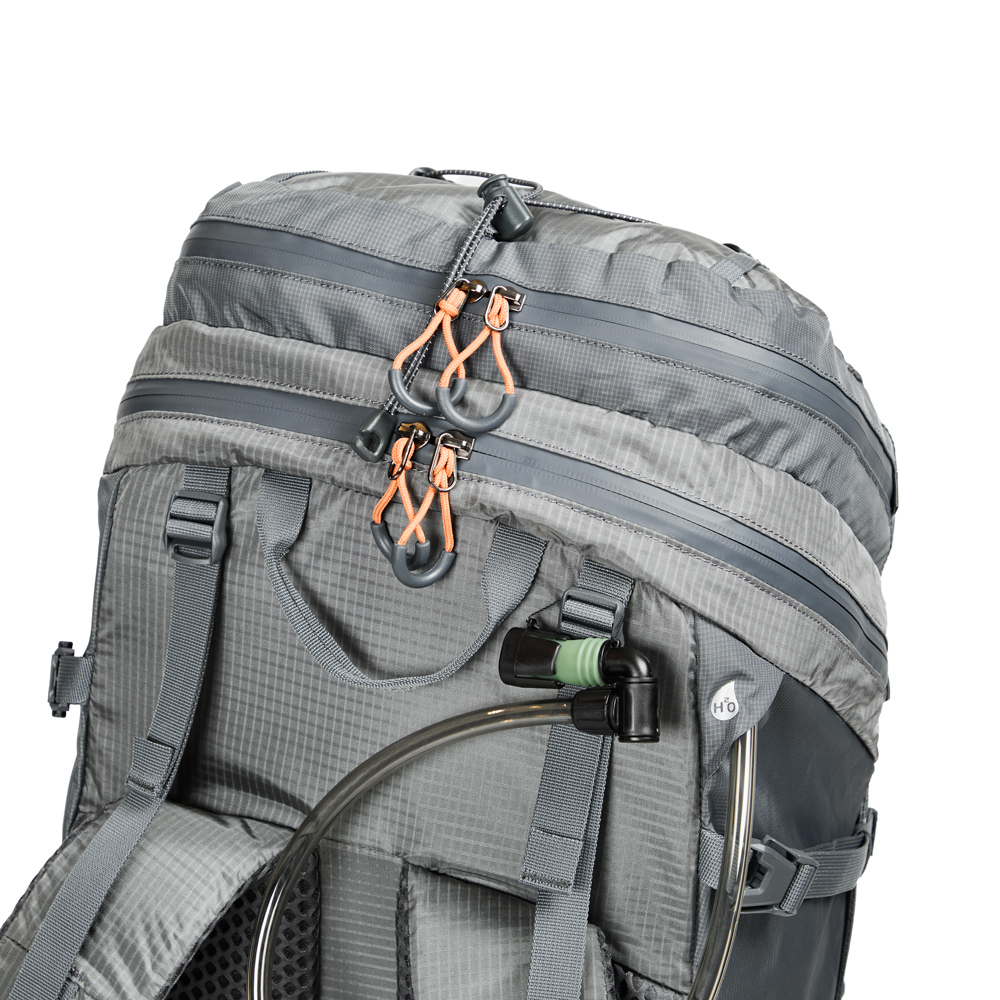 MOCHILA EXCURSION PIONERA 50 LITROS GRIS OSCURO DOITE - 9