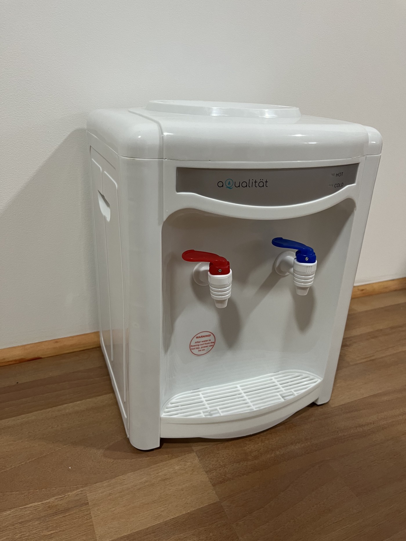 DISPENSADOR AGUA ELÉCTRICO FRÍO Y CALIENTE SOBREMESA - 3