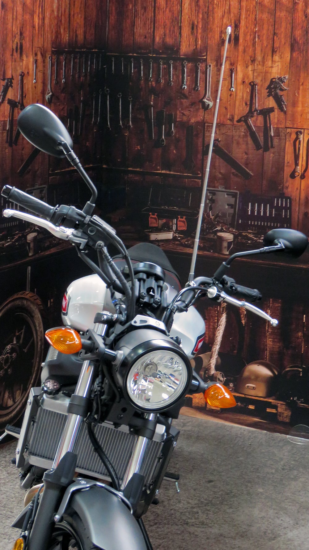ANTENA DE SEGURIDAD CORTA HILOS CURADO RETRÁCTIL MOTO - 4