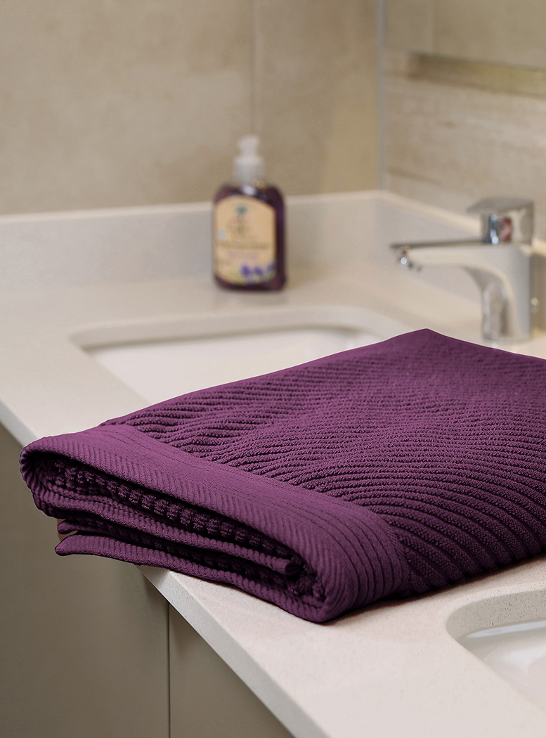 TOALLON DE BAÑO JACQUARD MORADO - 3