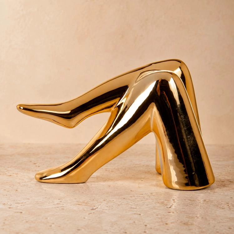 FIGURA DECORATIVA PIERNAS GOLD