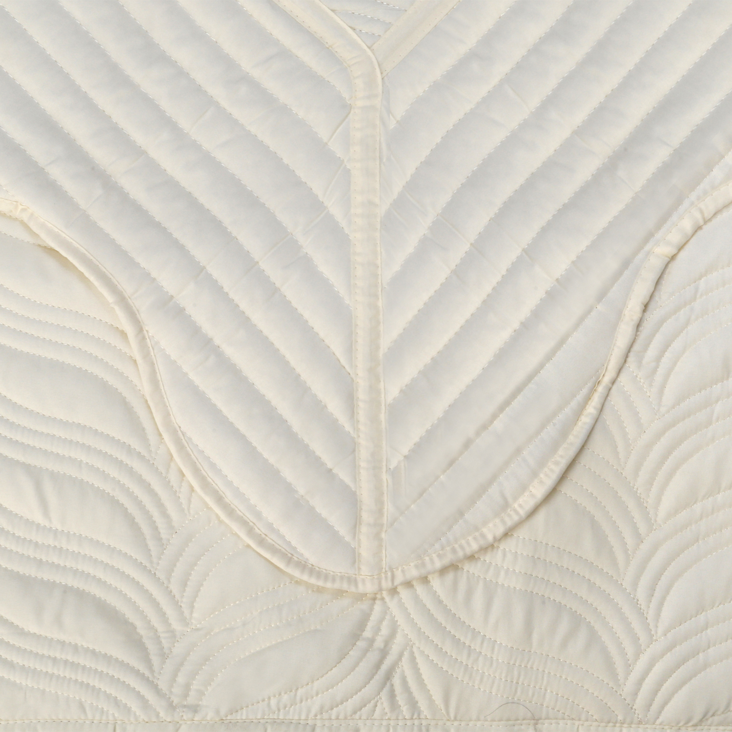 QUILT BORDADO VERSAILLES AMARILLO PASTEL LISO KING - 2