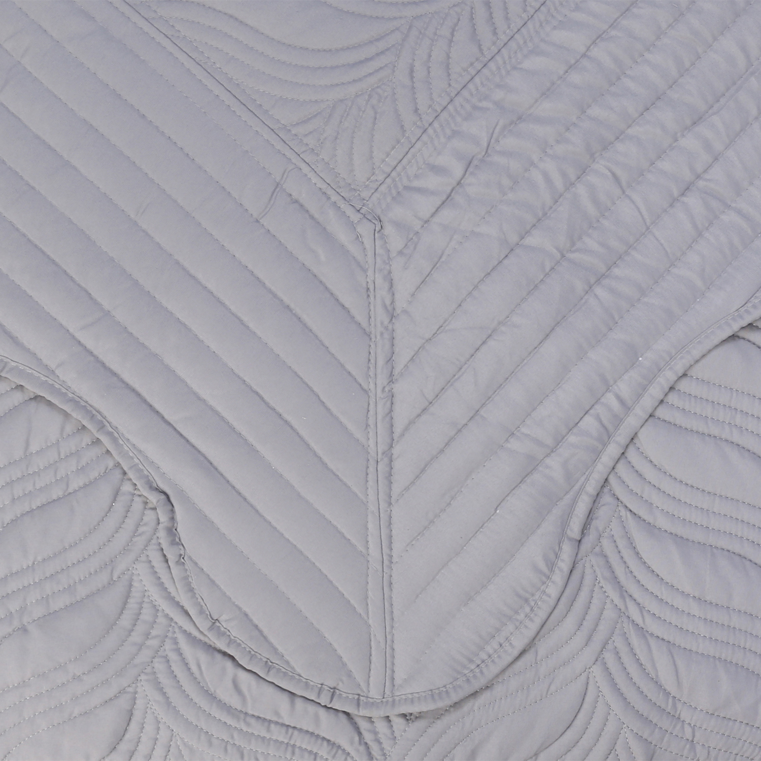 CUBRECAMA MALLORCA 2 PLAZAS GRIS QUILT BORDADO VERSAILLES LISO - 2