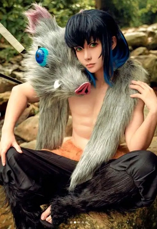 PELUCA SINTÉTICA COSPLAY INOSUKE HASHIRAMA KIMETSU NO YAIBA AZUL - 4