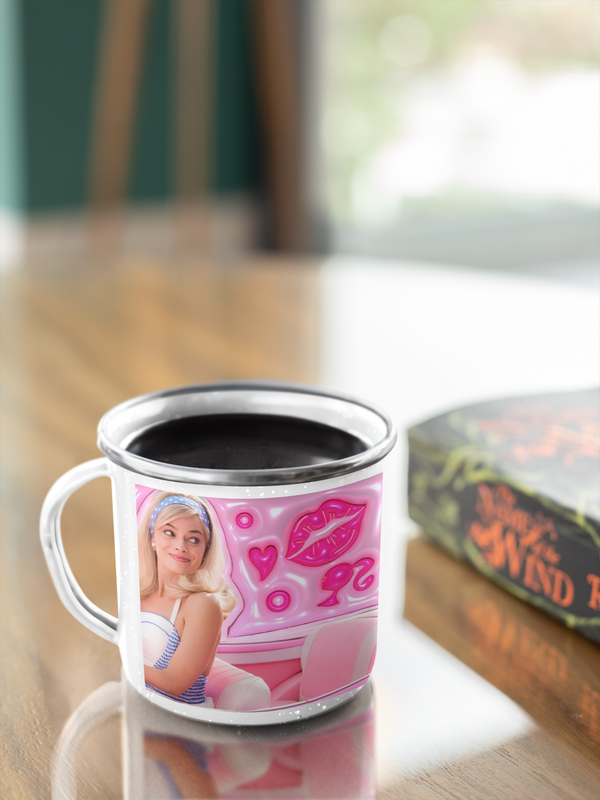 TAZA ENLOZADA LECHERA BARBIE MANEJANDO PELICULA CORAZONES - 4