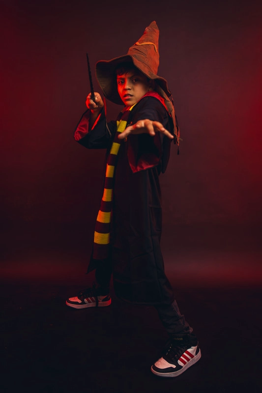 DISFRAZ HARRY POTTER TUNICA VARITA BUFANDA GRYFFINDOR NIÑO - 2
