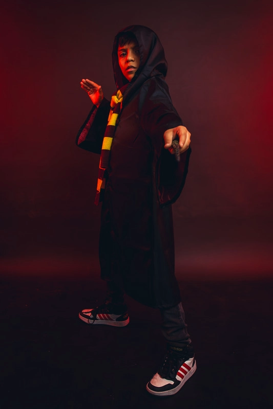 DISFRAZ HARRY POTTER TUNICA VARITA BUFANDA GRYFFINDOR NIÑO - 3