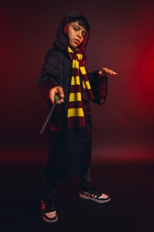 DISFRAZ HARRY POTTER TUNICA VARITA BUFANDA GRYFFINDOR NIÑO - 4