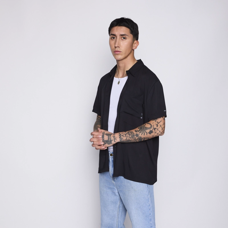 CAMISA WHATUP MEN ALL BLACK - 4