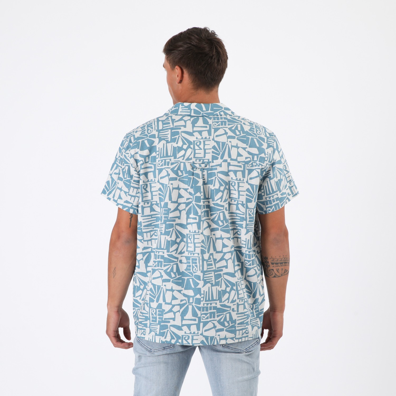 CAMISA REEF MEN CELESTE DISEÑOS AZUL - 2