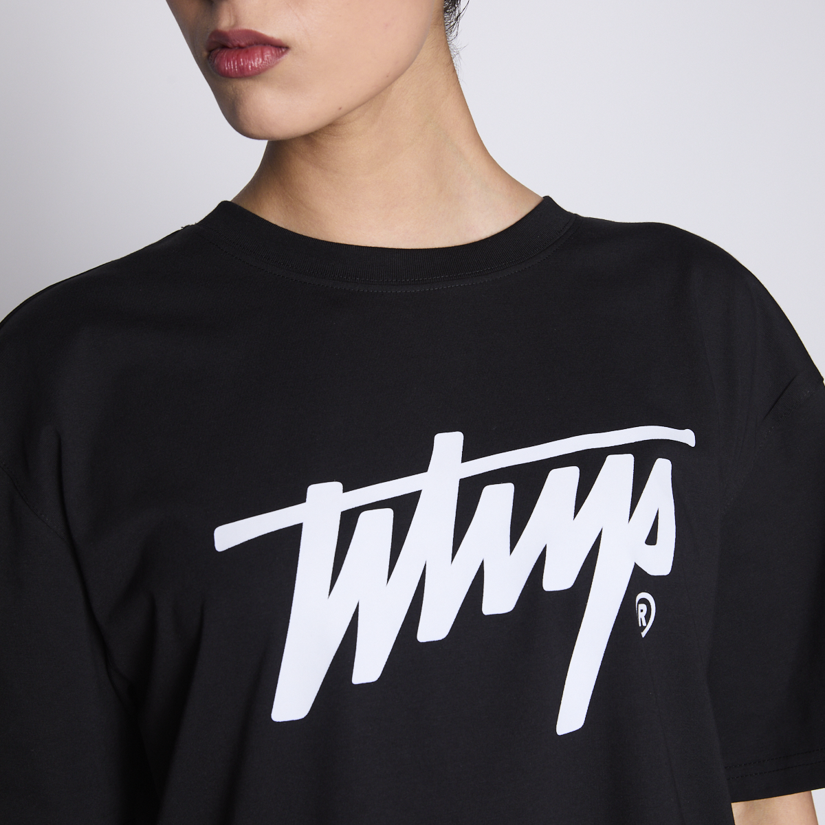 POLERA WHATUP ICON LOGO BLACK WHITE - 5