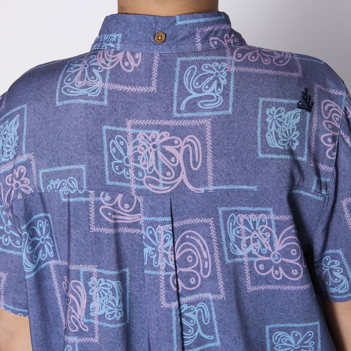 CAMISA REEF KIDS AZUL FIGURAS - 9