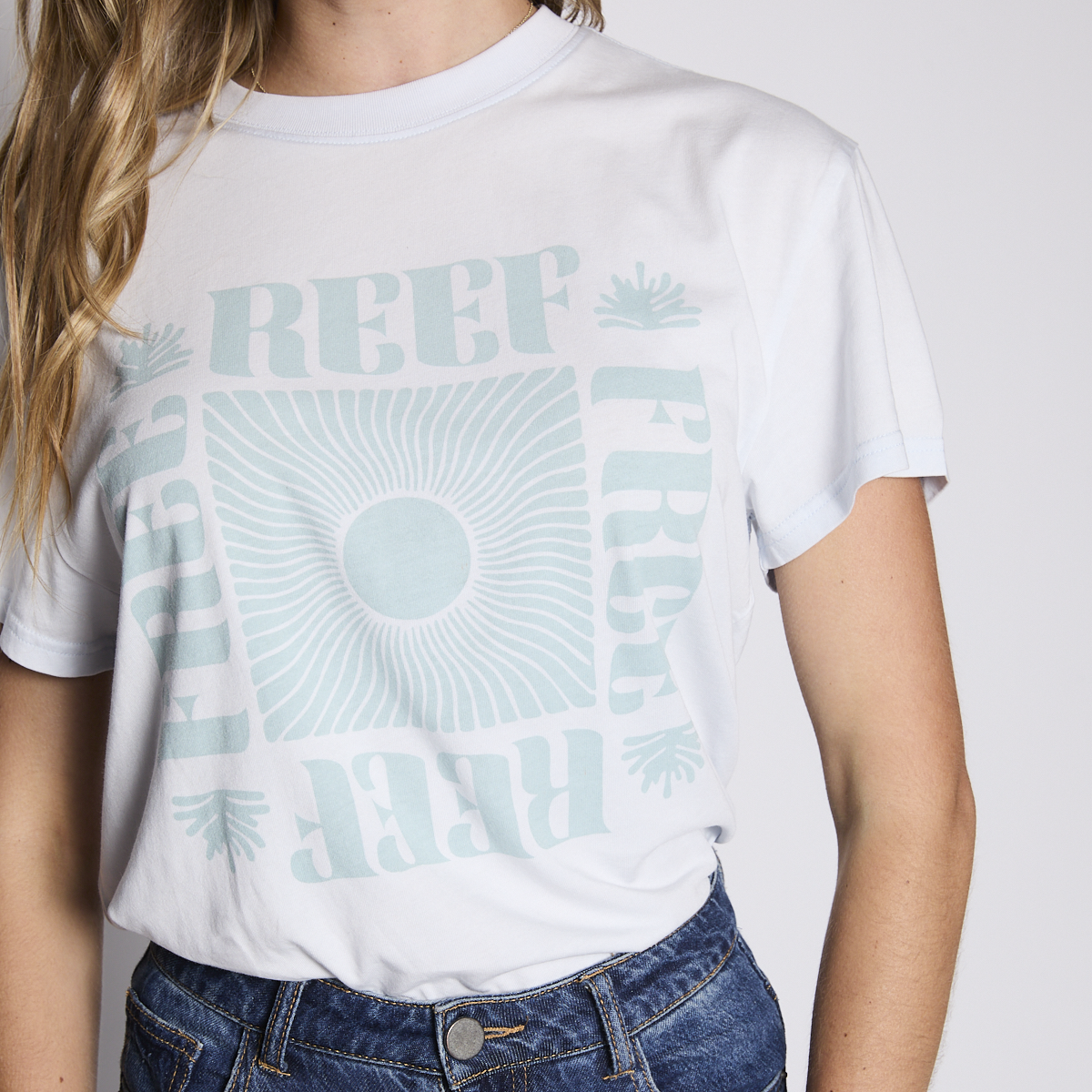 POLERA REEF WOMEN WHITE LIGHT BLUE - 5
