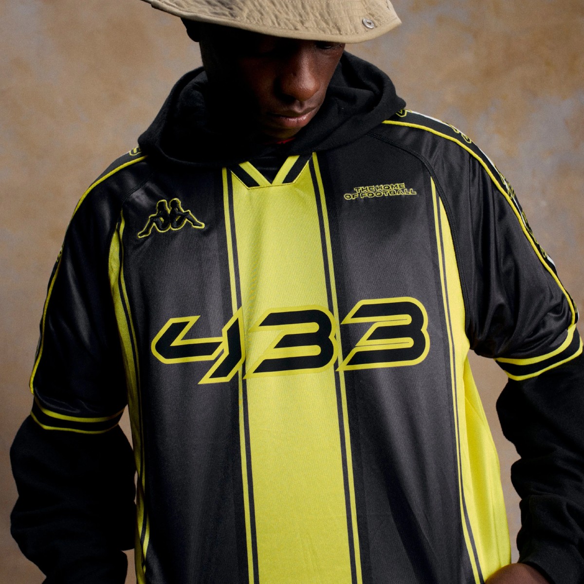 CAMISETA KAPPA 222 BANDA ROMBAT 433 OVERSIZE YELLOW BLACK - 5