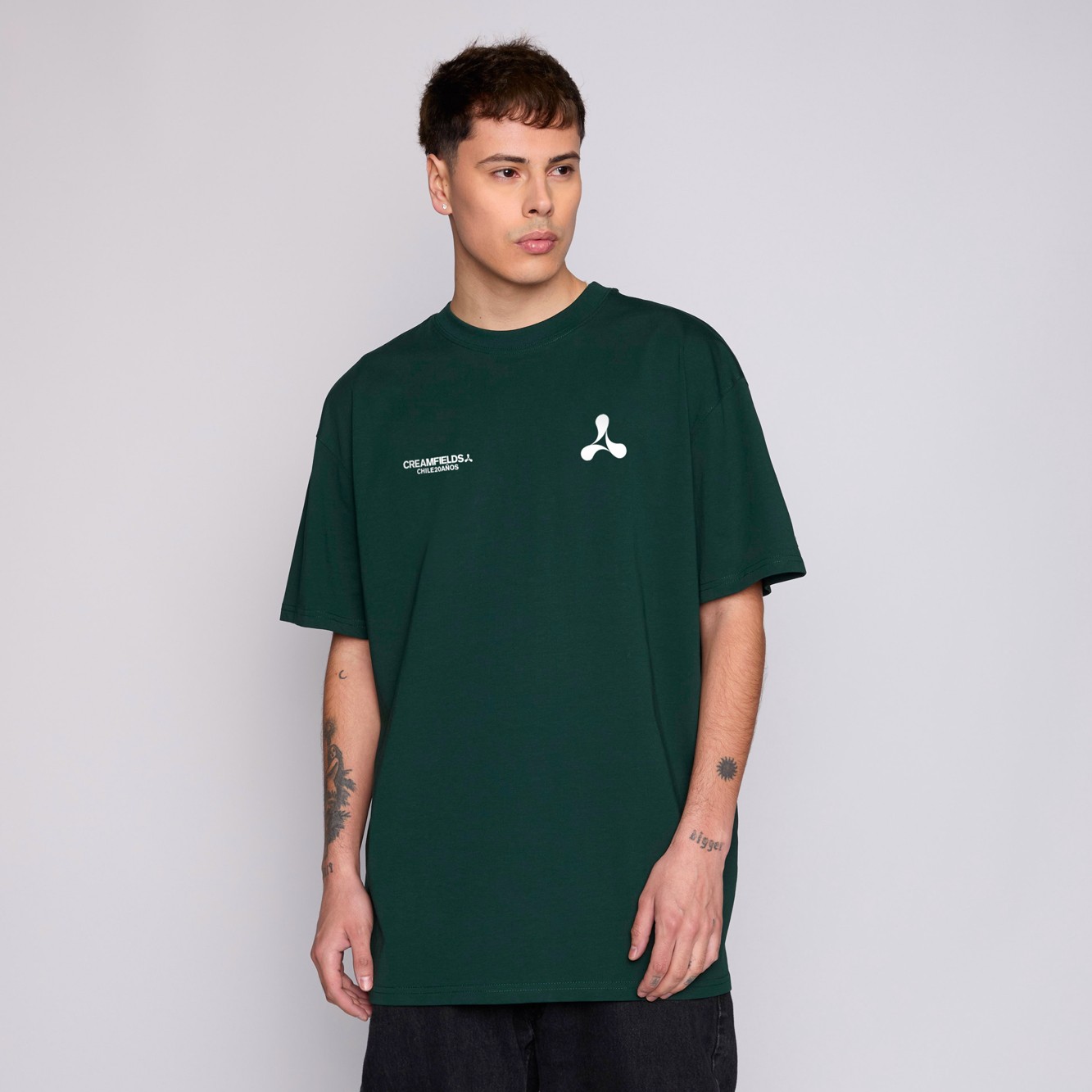 POLERA CREAMFIELDS X WHATUP GREEN LOGO WHITE - 2