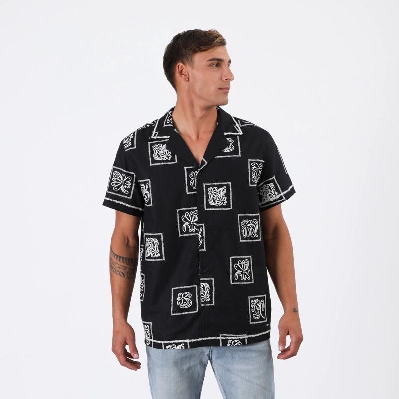 CAMISA REEF MEN NEGRA DISEÑOS BEIGE - 5