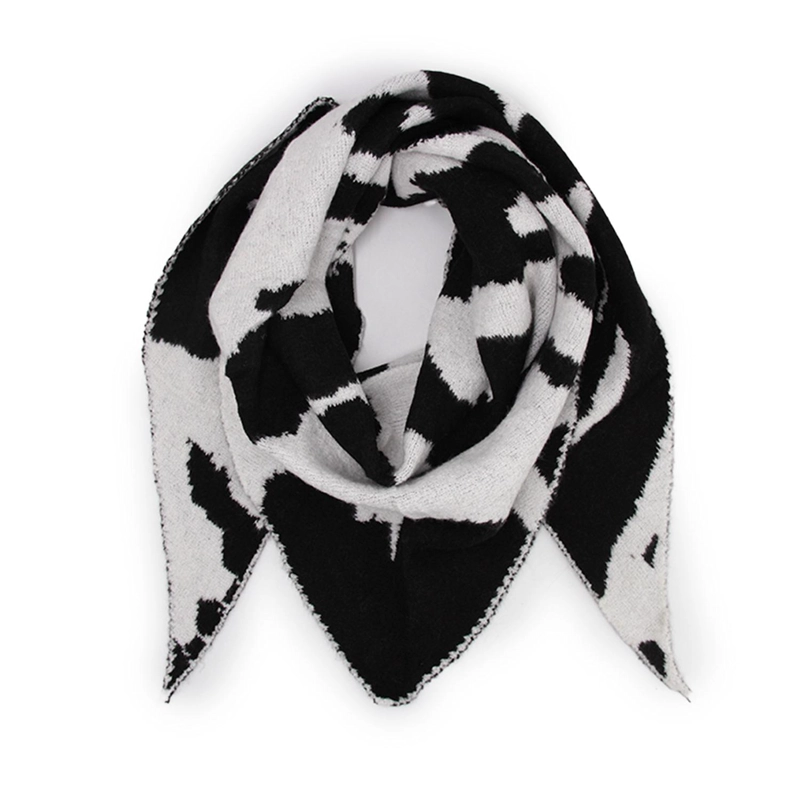 BUFANDA / CHAL TRIANGULAR MUJER TEJIDA ESTAMPADO VACA - 3