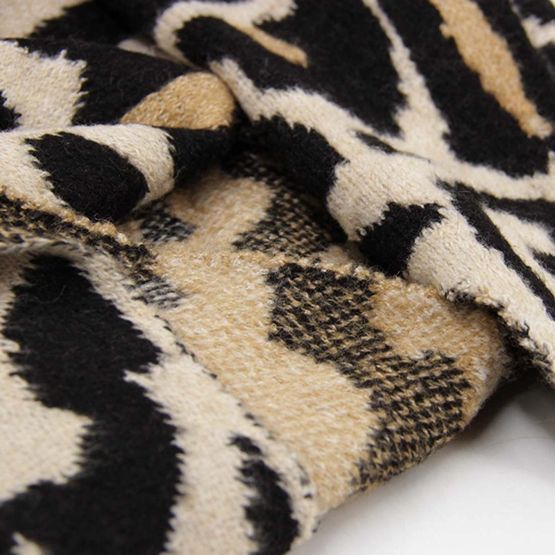 BUFANDA / CHAL TRIANGULAR MUJER TEJIDA ANIMAL PRINT INVIERNO - 5