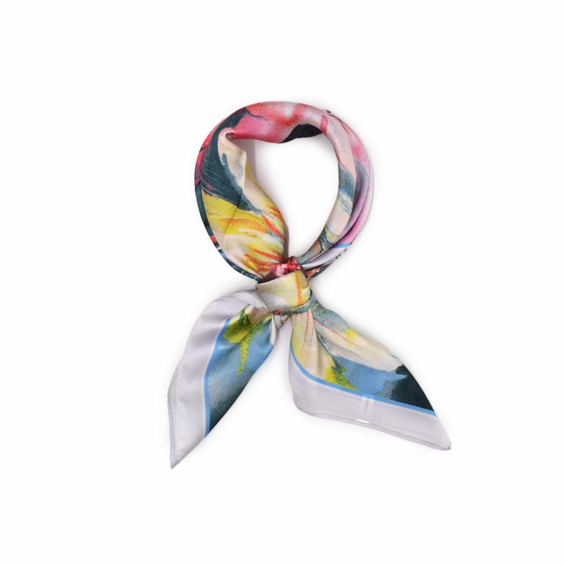 PAÑUELO TIPO SEDA 70X70 CM ESTAMPADO DISEÑO - 1