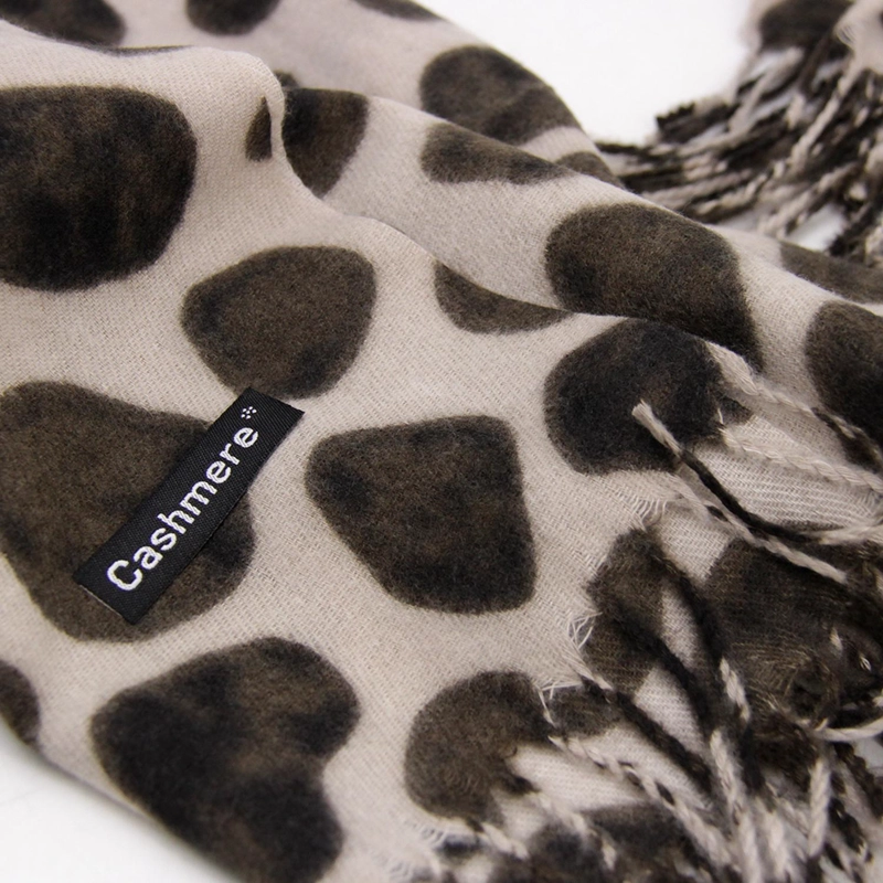 BUFANDA TIPO CASHMERE ESTAMPADO VACA MUJER CON FLECOS INVIERNO - 4