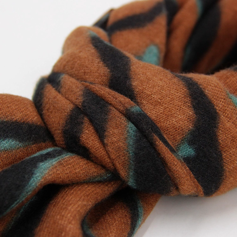 BUFANDA TIPO CASHMERE ESTAMPADO CEBRA COLOR MUJER CON FLECOS INVIERNO - 5