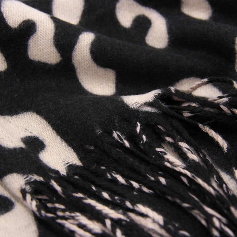 BUFANDA TIPO CASHMERE ESTAMPADO ANIMAL PRINT MUJER CON FLECOS INVIERNO - 2