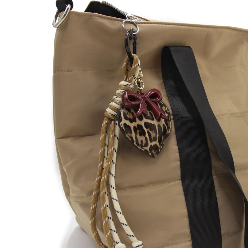 LLAVERO CHARM COLGANTE CORAZON ANIMAL PRINT ACCESORIO CARTERA - 1