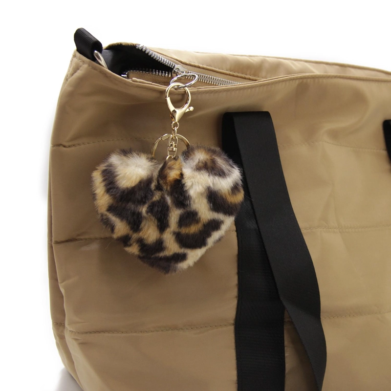 LLAVERO CHARM CORAZON PELUDO ANIMAL PRINT PARA BOLSO 13CM - 1