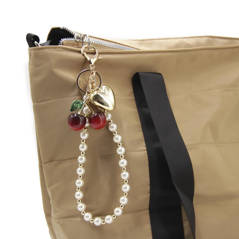 LLAVERO CHARM COLGANTE CHERRY CON PULSERA PARA BOLSO MOCHILA - 1