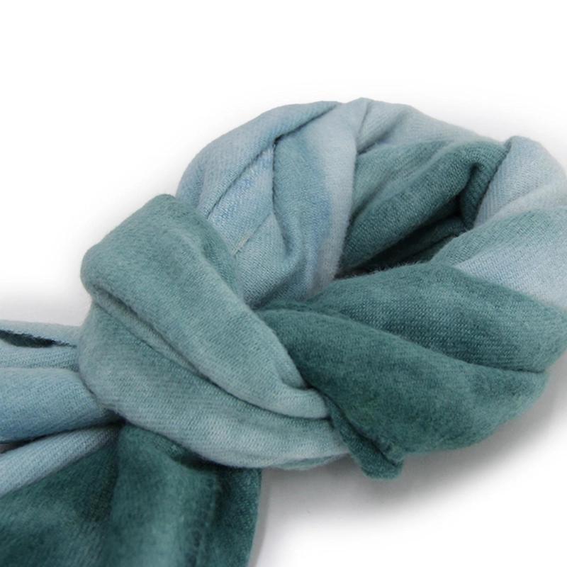 BUFANDA DEGRADADA MULTICOLOR TIPO CASHMERE SUAVE CON FLECOS - 2
