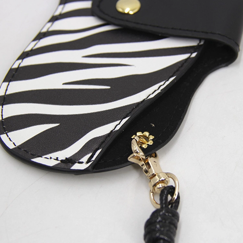 FUNDA ESTUCHE PARA LENTES ANIMAL PRINT CON STRAP COLGANTE UNISEX MODA TAMAÑO TALLA UNICA - 4