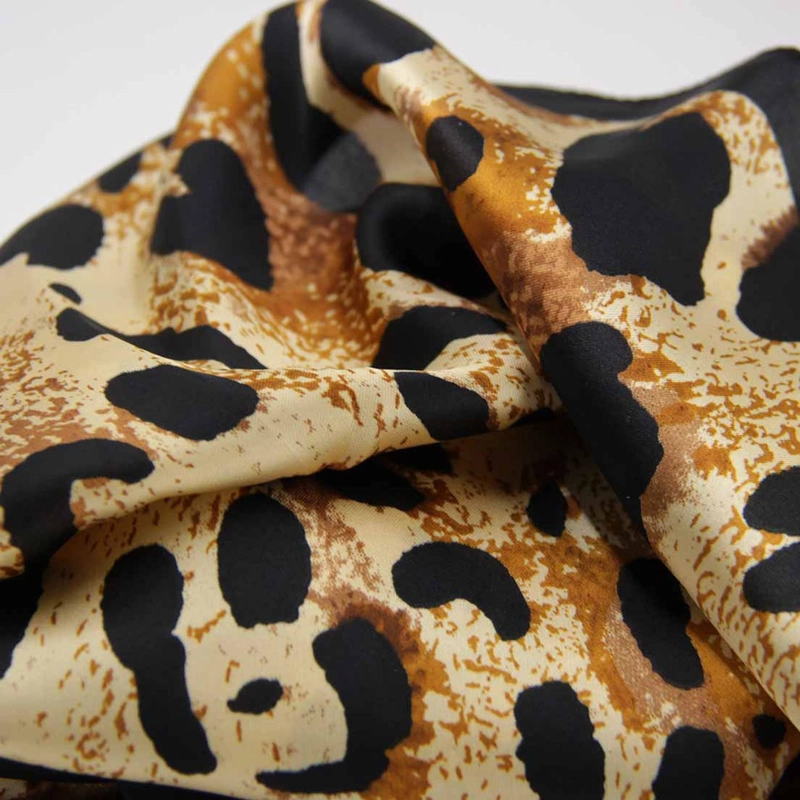 PAÑUELO LARGO TIPO SEDA DE 90X180CM ESTAMPADO ANIMAL PRINT - 4