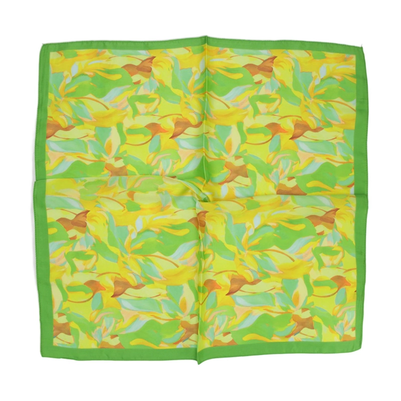 PAÑUELO TIPO SEDA 70X70 ESTAMPADO PETALOS - 2