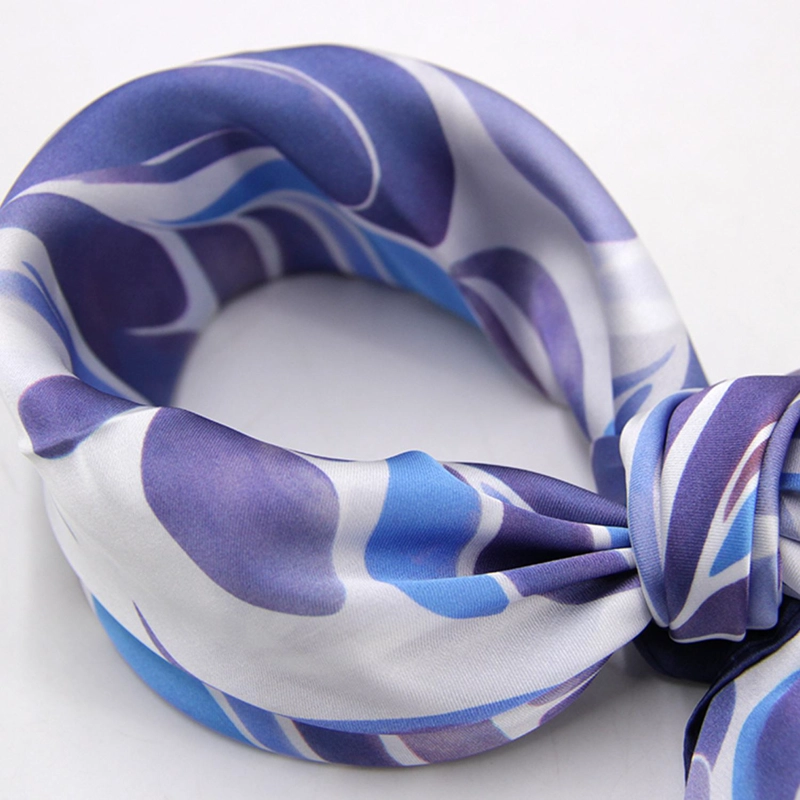 PAÑUELO TIPO SEDA 70 X 70 ESTAMPADO CASUAL ELEGANTE - 3