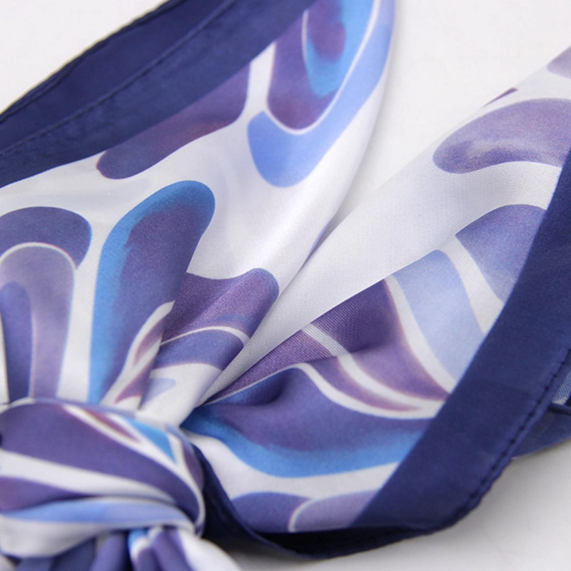 PAÑUELO TIPO SEDA 70 X 70 ESTAMPADO CASUAL ELEGANTE - 4