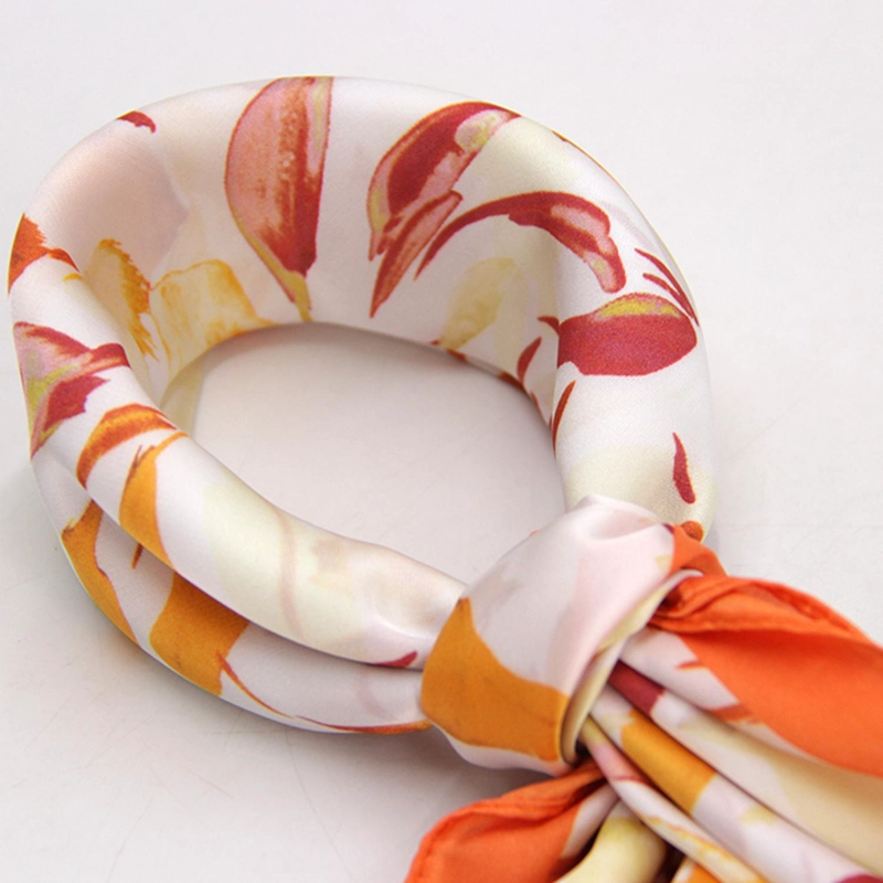 PAÑUELO TIPO SEDA 70 X 70 ESTAMPADO FLORAL OTOÑAL - 3