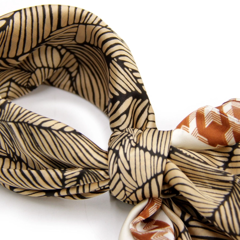 PAÑUELO TIPO SEDA 70X70 CM ESTAMPADO HOJAS ELEGANTE - 3
