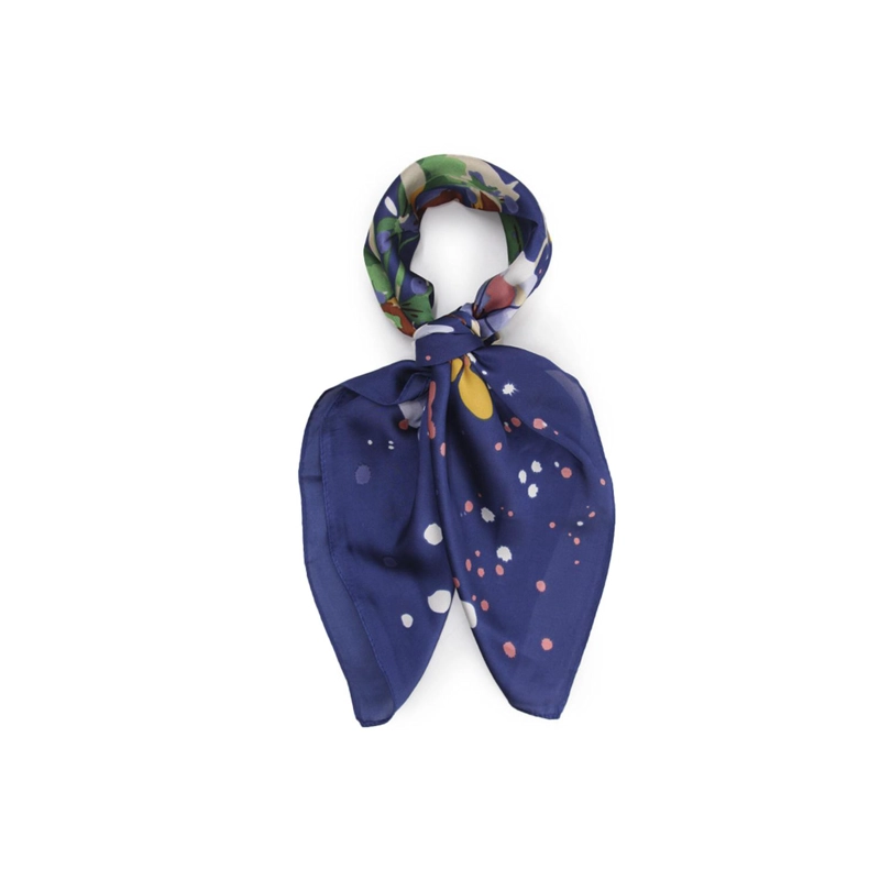 PAÑUELO TIPO SEDA 70X70 CM ESTAMPADO FLORAL ELEGANTE - 1