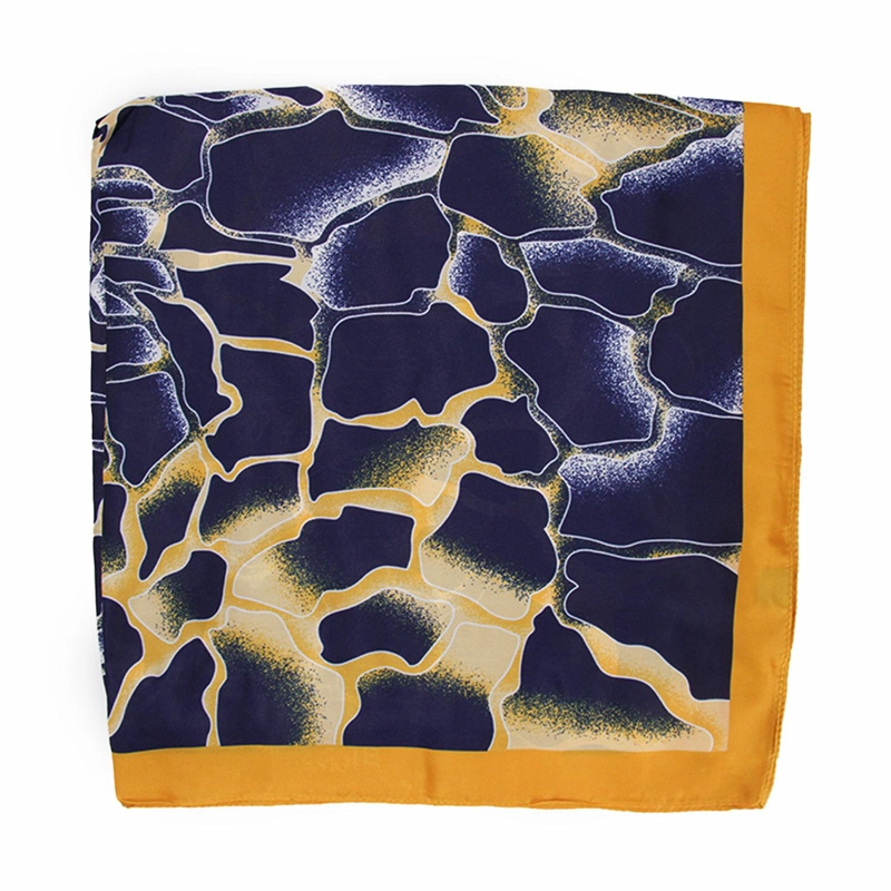 PAÑUELO MEDIANO TIPO SEDA DE 90X90CM ANIMAL PRINT CON BORDE - 2