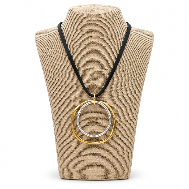 COLLAR NEGRO CON DIJE DE AROS DORADO Y PLATEADO 34 CM - 3