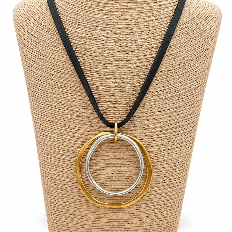 COLLAR NEGRO CON DIJE DE AROS DORADO Y PLATEADO 34 CM - 4
