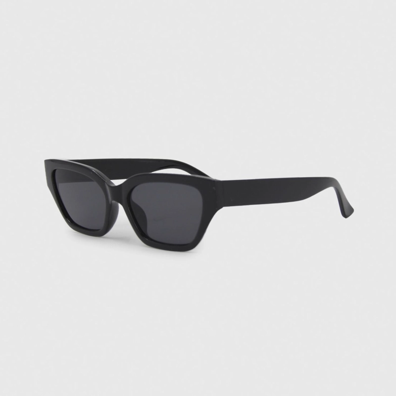 LENTES DE SOL NEGROS MODELO CAT EYE UVA UVB - 2
