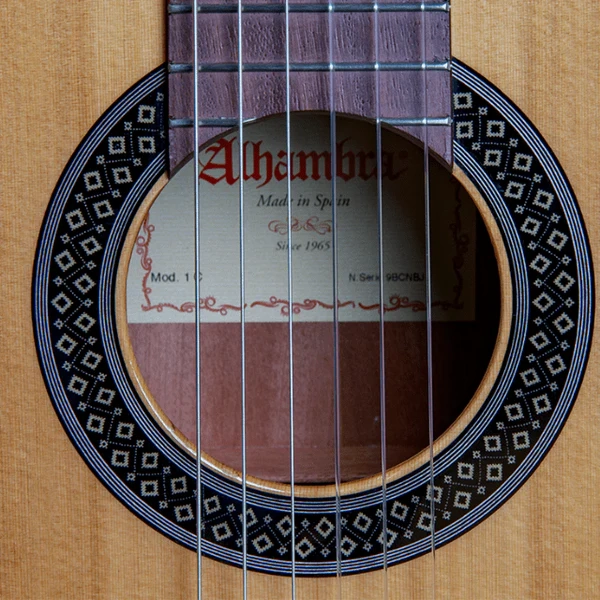 GUITARRA CLASICA 1C HT+FUNDA 4/4 10 MM ALHAMBRA - 3