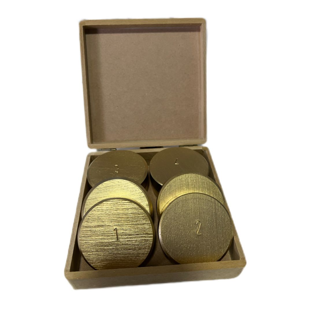CAJA CON 8 TEJOS DE ACERO BRONCEADOS DE 350 GR. - 1